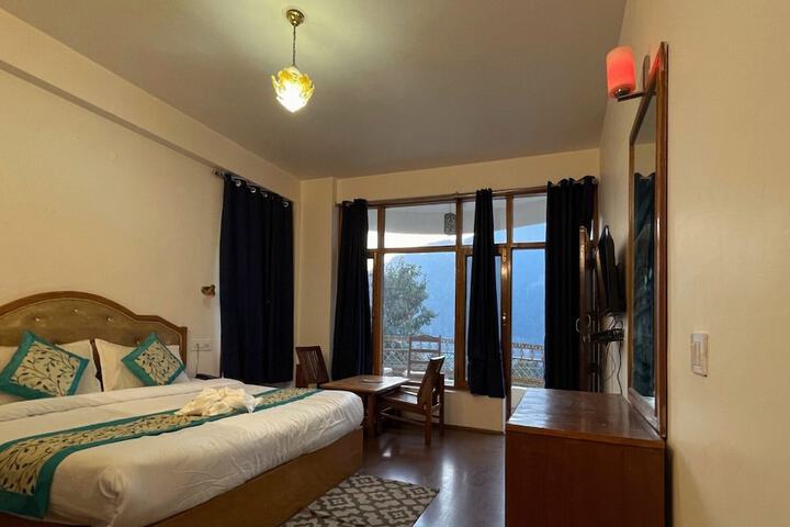 Room 22 of 36
