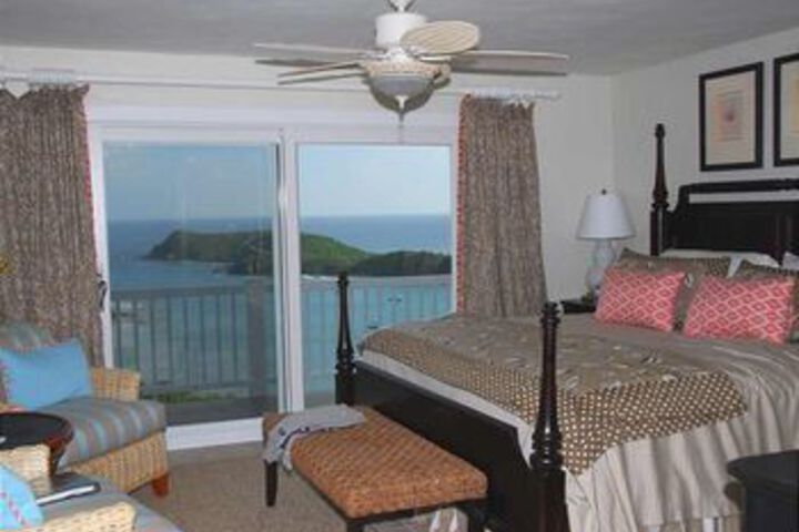 Room 4 of 20