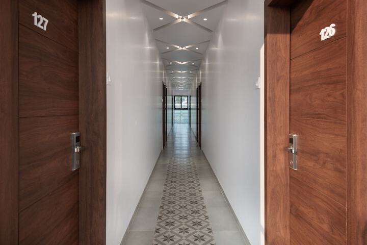 Ballroom/Hall 53 of 62
