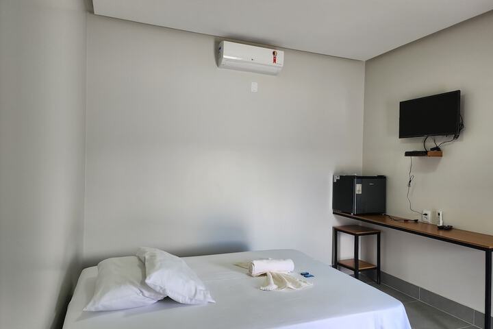 Room 3 of 52