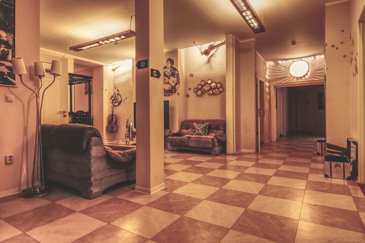 Guest Lobby