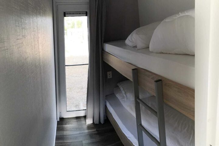 Room 2 of 19