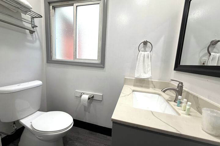 Room 18 of 26