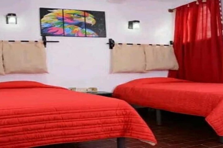 Room 8 of 27