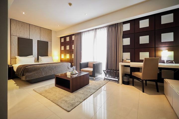 Room 10 of 35