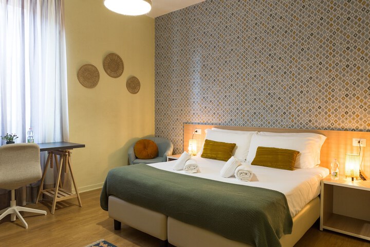 Room 14 of 37