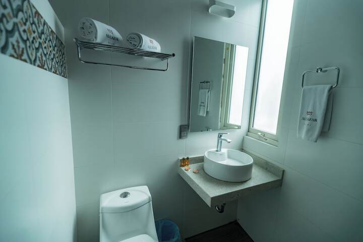 Room 78 of 102