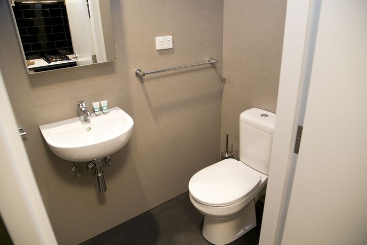Room 9 of 13