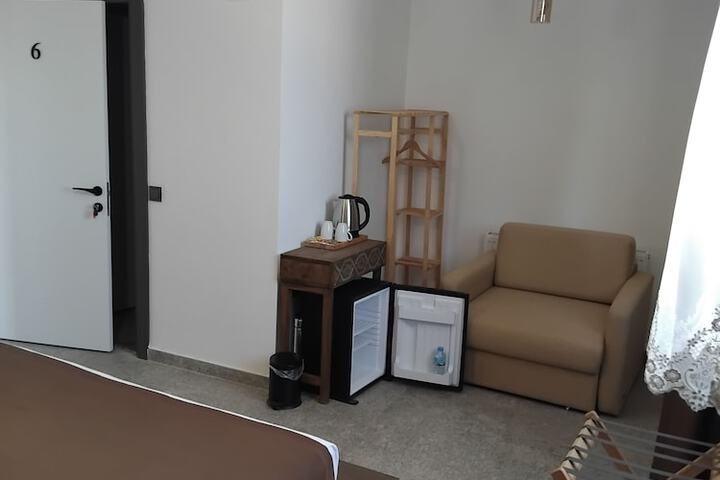 Room 12 of 29
