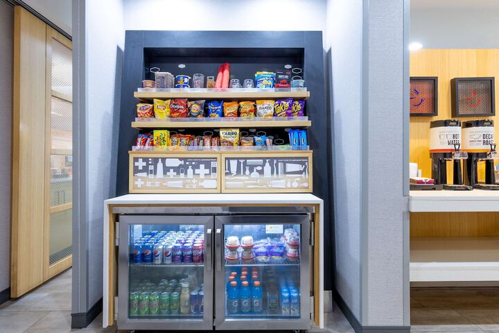 Snack bar