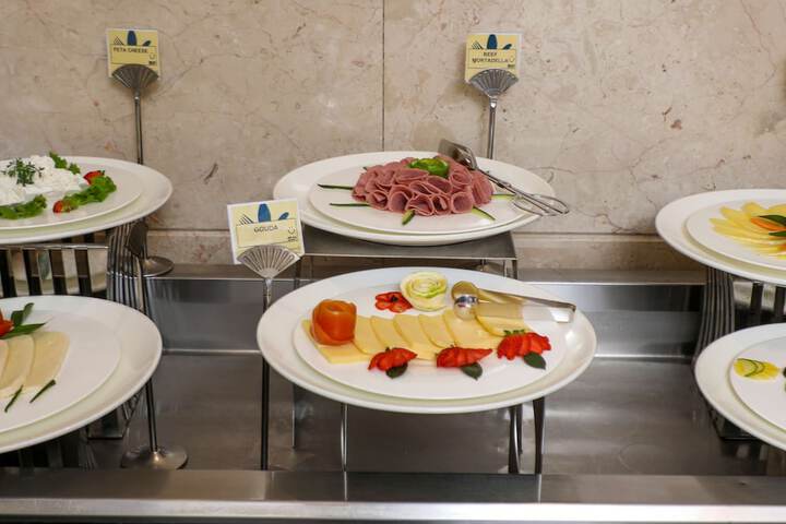 Breakfast/Coffee Service 53 of 93