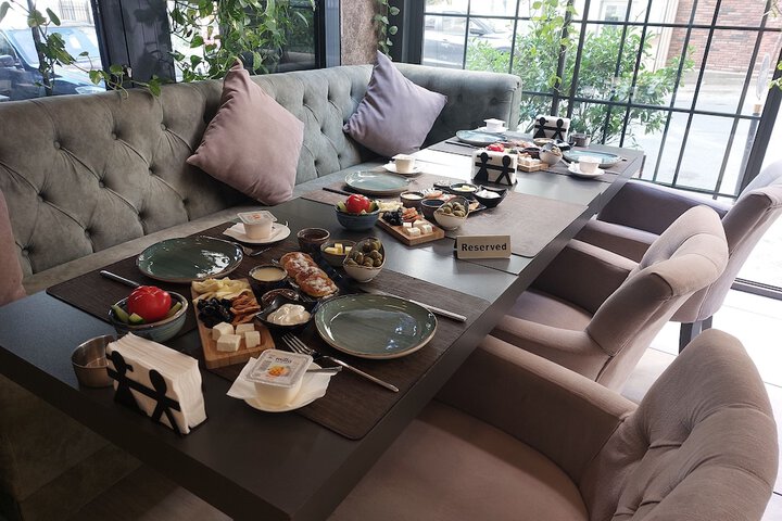 Dining 68 of 80