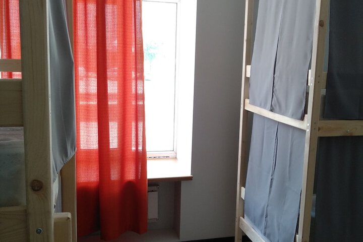Room 25 of 40
