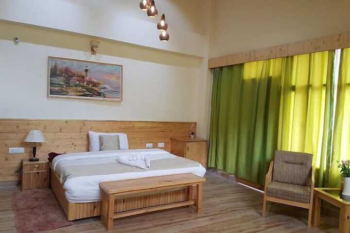 Room 10 of 21