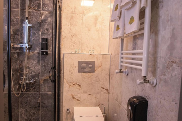 Room 55 of 78