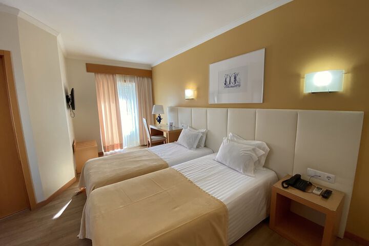 Room 16 of 58
