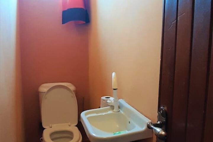 Room 30 of 47