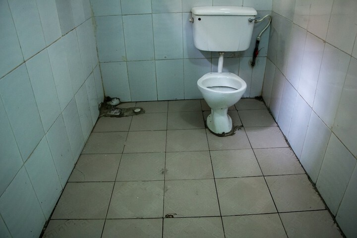 Room 31 of 34