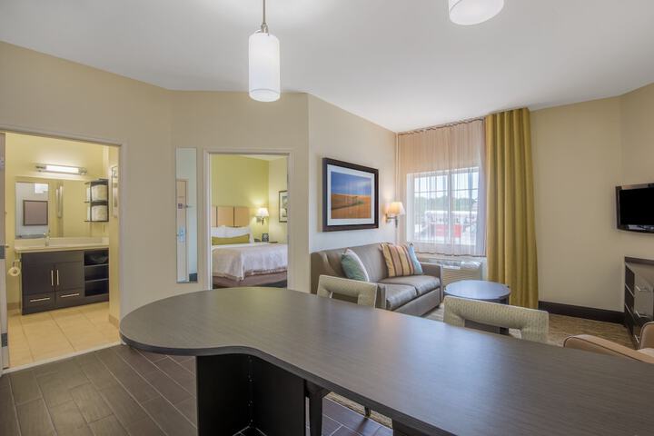 Room 2 of 36