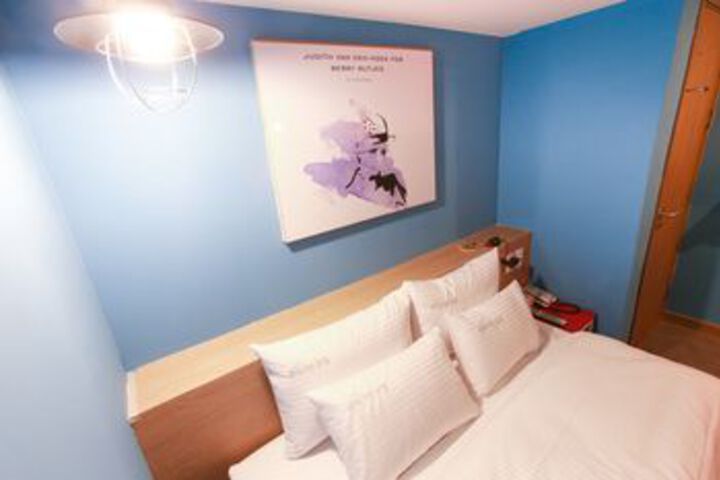 Room 20 of 44