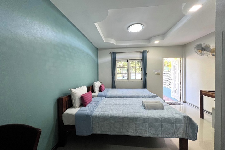 Room 49 of 85