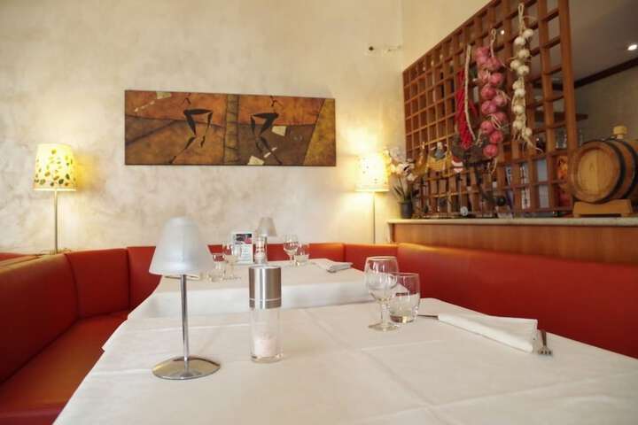 Dining 43 of 71