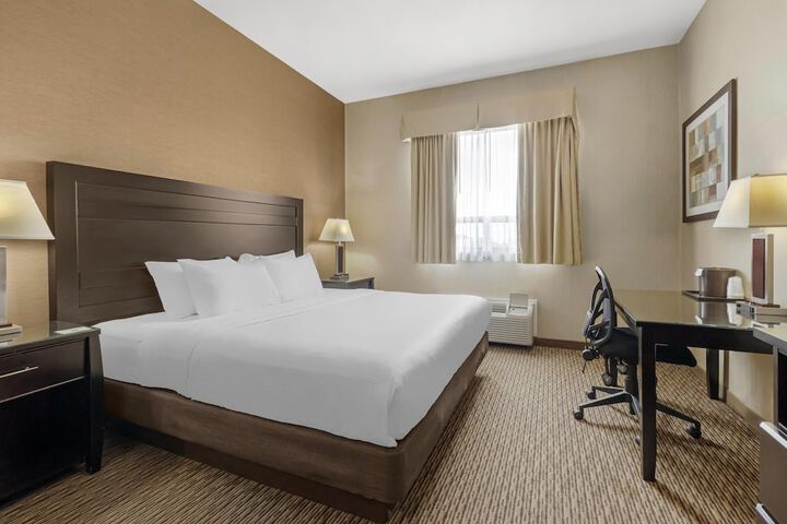 Room 7 of 35