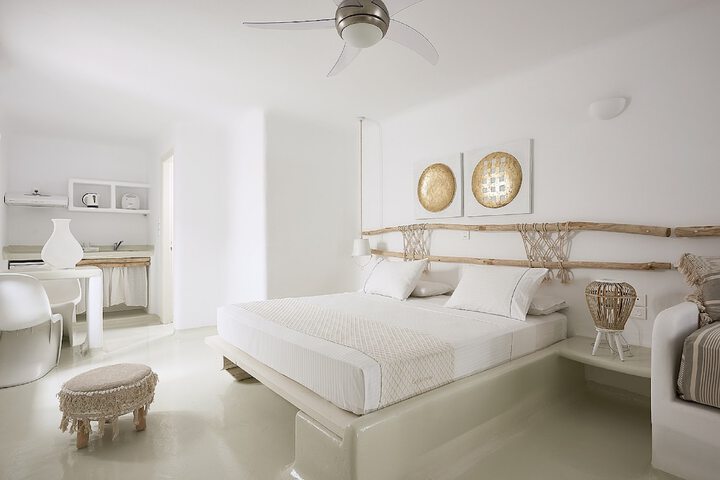 Room 33 of 254