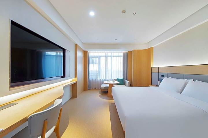 Ji Hotel Zhoukou Luyi Ziqi Avenue