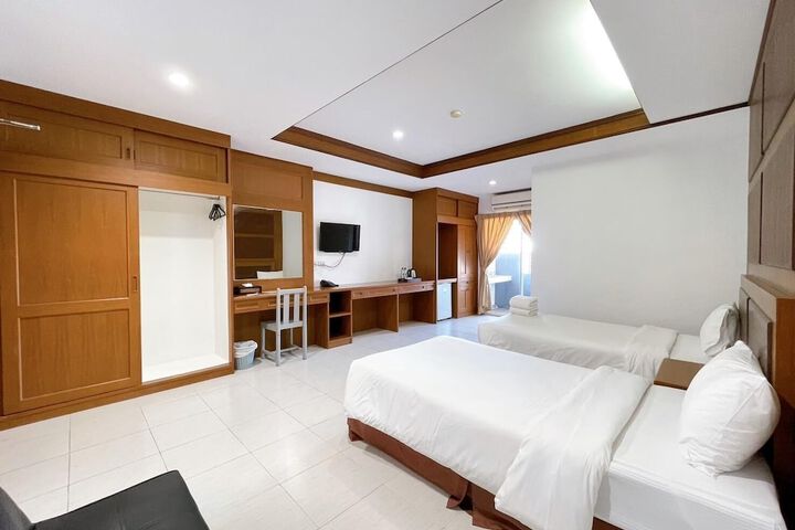 Room 11 of 89
