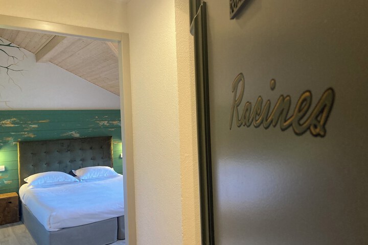 Room 2 of 57