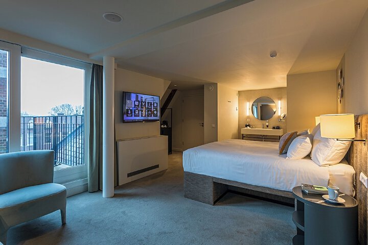 Room 22 of 89