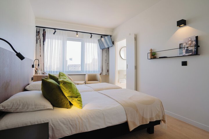 Room 49 of 129