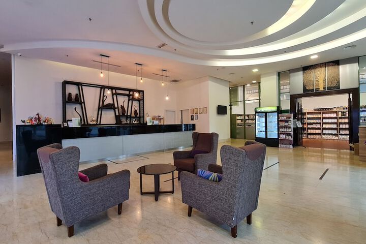 Hotel Lobby