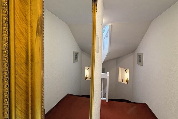 Room 97 of 266