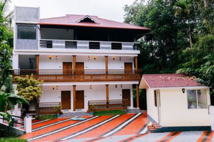 OYO 9725 Hotel Misty River