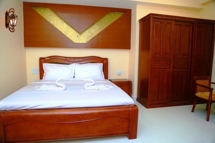 Balaje Residency Airport Hotel