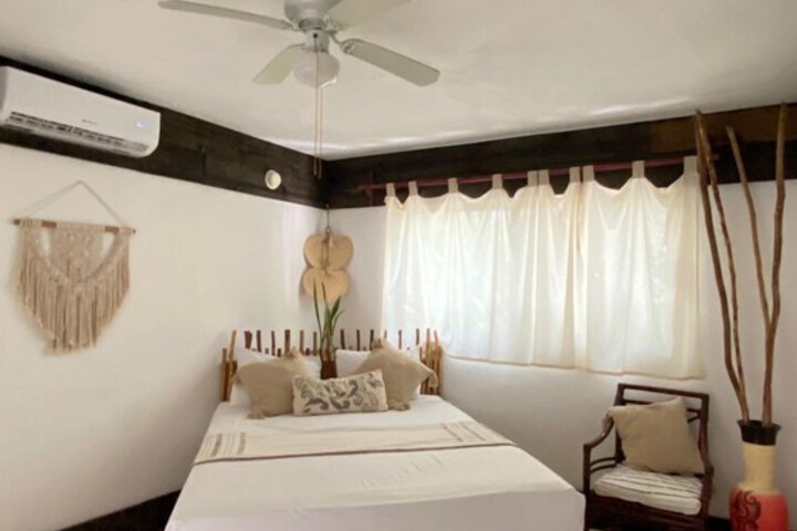 Room 6 of 35