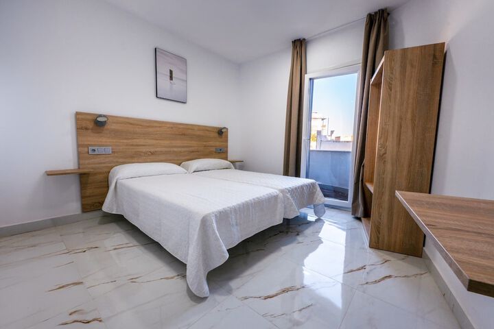 Room 6 of 26