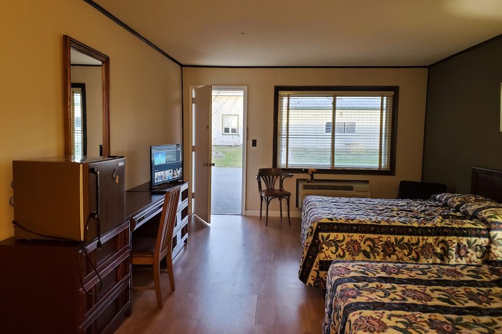 Room 16 of 48