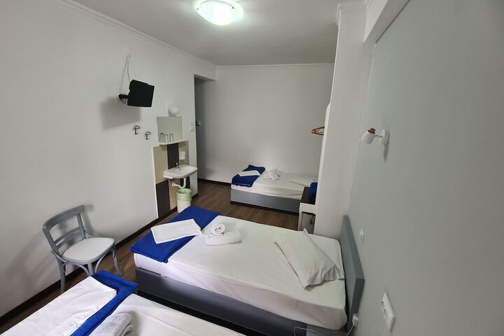Room 56 of 103