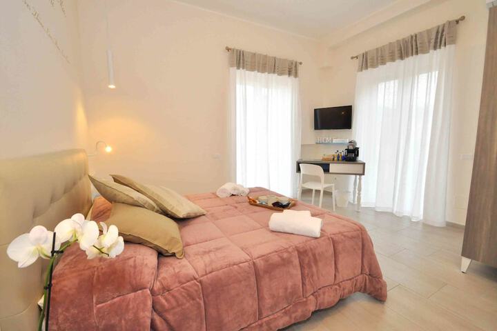 Room 2 of 64
