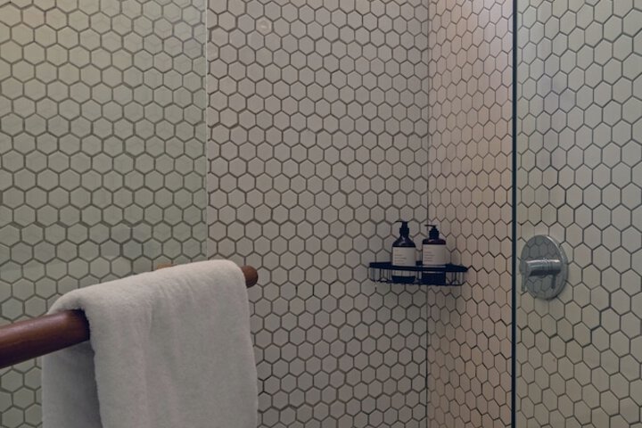 Room 34 of 71