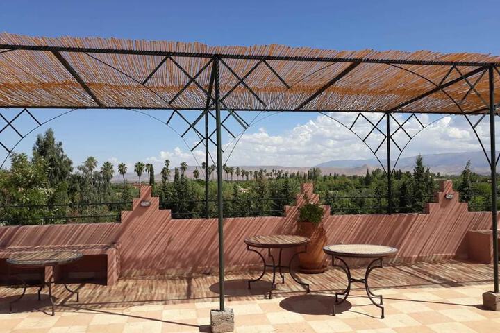 Sundeck 5 of 37