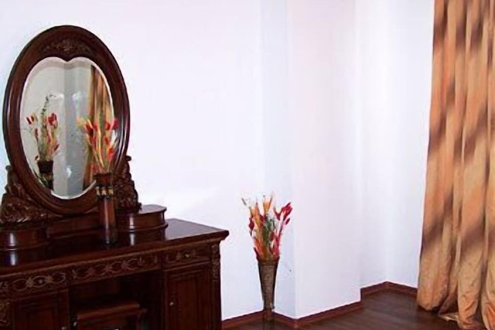 Room 16 of 44