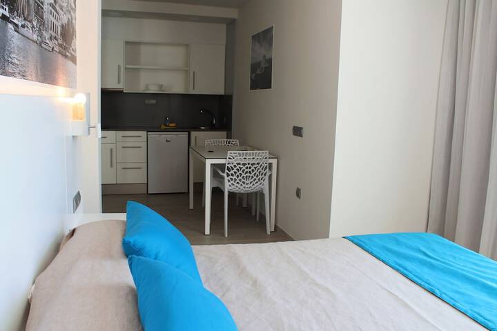 Room 6 of 58