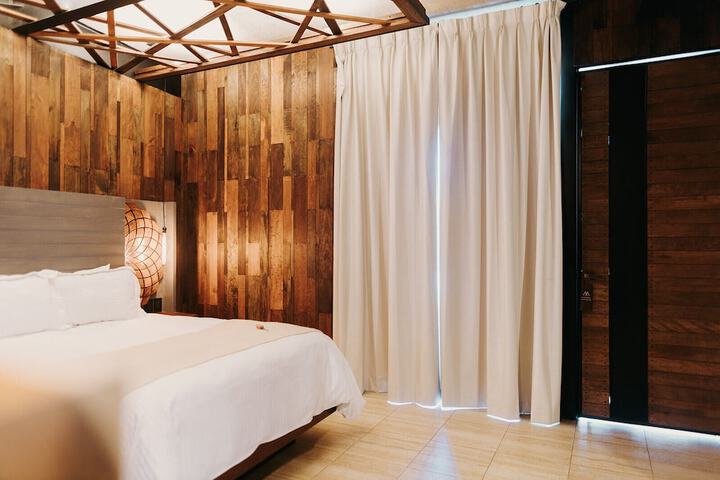 Room 21 of 250