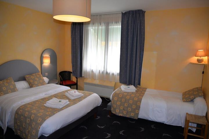 Room 16 of 27
