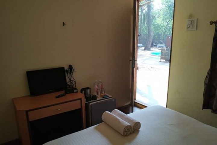 Room 14 of 34