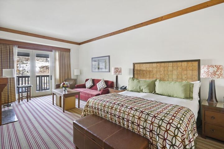 Room 4 of 25